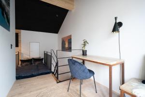 Posezení v ubytování Broncks Lonin - Luxury Apartments in the Heart of Tórshavn