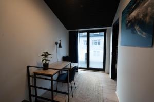 Posezení v ubytování Broncks Lonin - Luxury Apartments in the Heart of Tórshavn