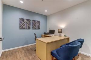 Galeriebild der Unterkunft A Corner Unit with OCEAN VIEWS from EVERY ROOM in Long Beach