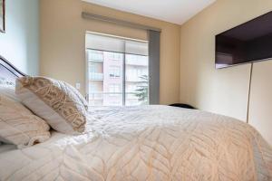 Galeriebild der Unterkunft A Corner Unit with OCEAN VIEWS from EVERY ROOM in Long Beach