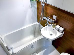 Koupelna v ubytování HOTEL LiVEMAX Chiba Soga-Ekimae