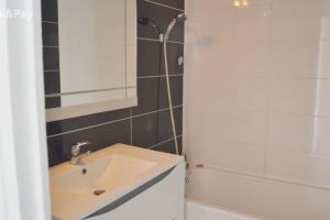 Kúpeľňa v ubytovaní Grand et beau T5 spacieux