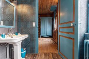 Kúpeľňa v ubytovaní Bonjour Guesthouse + 37 fotografií