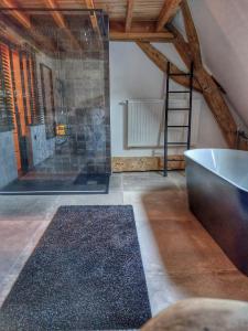 Fotografie z fotogalerie ubytování L'accoté Chambre d'hotes La grange de Battignies v destinaci Binche
