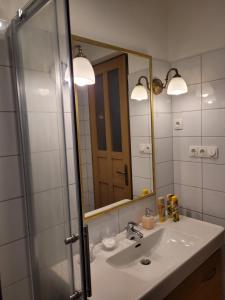Kúpeľňa v ubytovaní Liszt Studio + 35 fotografií