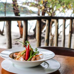 Makanan di atau berdekatan resort