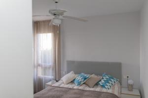 Zdjęcie z galerii obiektu Precioso y Soleado apartamento en Vera frente a la playa con piscina w mieście Vera