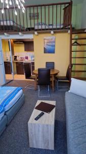 Ein Sitzbereich in der Unterkunft Das Ferienhaus am Ostseestrand