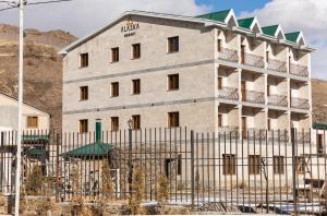 Üldine mäevaade või majutusasutusest Alaska Resort pildistatud vaade