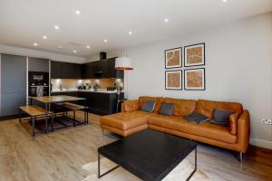 Area tempat duduk di Stylish 2bed flat 10min to Wimbledon tennis courts