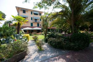 A garden outside Hotel Gemma Del Mare