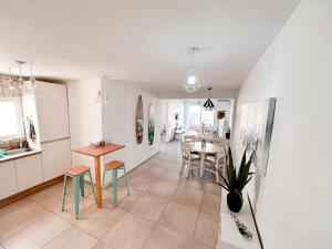 Zdjęcie z galerii obiektu Costa Este Apartments w mieście Guardamar del Segura