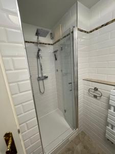 Ένα μπάνιο στο FeWo am alten Hafen - Zingst Ostseebad +28 φωτογραφίες