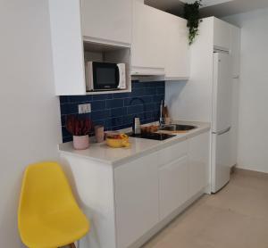 Kuchyňa alebo kuchynka v ubytovaní Bnbook Medea Apartments 2