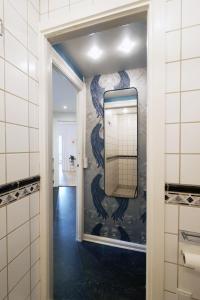 Ванна кімната в New Harbor - Carolinas Apartment