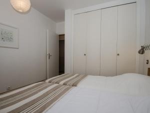 Posteľ alebo postele v izbe v ubytovaní Appartement central à Chamonix avec WiFi et animaux acceptés - FR-1-343-216