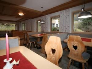 Część wypoczynkowa w obiekcie Holiday Home Eberharter by Interhome