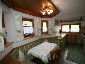 Postel nebo postele na pokoji v ubytování Apartment Comfortappart Eberharter by Interhome