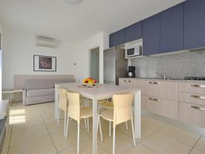 Η κουζίνα ή μικρή κουζίνα στο Apartment Mare-1 by Interhome