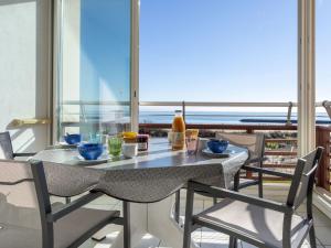 Μπαλκόνι ή βεράντα στο Apartment Le Sunset-Cap Sud-14 by Interhome