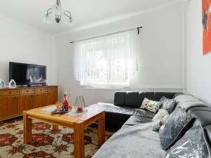 Μια τηλεόραση ή/και κέντρο ψυχαγωγίας στο Holiday Home Pioneer by Interhome