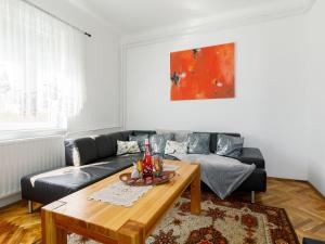 Χώρος καθιστικού στο Holiday Home Pioneer by Interhome