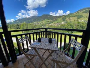 Pogled na planinu ili pogled na planinu iz apartmana