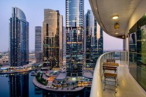 Fotografie z fotogalerie ubytování 2 bedroom that sleeps 6 in Lake Terrace Tower, JLT v Dubaji
