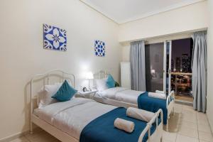 Fotografie z fotogalerie ubytování 2 bedroom that sleeps 6 in Lake Terrace Tower, JLT v Dubaji