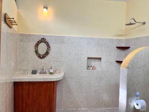 Bilik mandi di Tumben Kuxtal Tulum +5 gambar