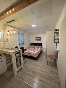Postel nebo postele na pokoji v ubytování Apartment Lanterna