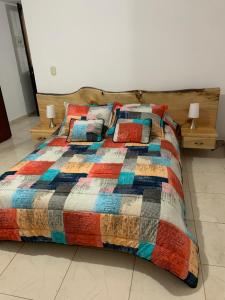Postel nebo postele na pokoji v ubytování Bellísimos apartamentos céntricos en La Mesa