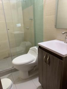 Koupelna v ubytování Bellísimos apartamentos céntricos en La Mesa