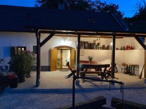 Patio nebo venkovní prostory v ubytování Kisleshegy Dörgicse Vendégház + 37 fotografií