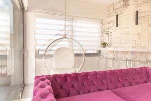 A seating area at Luxury Apartment near Acropolis-Living Stone Gold