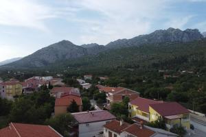 Výhľad na hory alebo výhľad na hory priamo z apartmánu