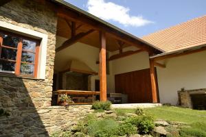 Hoone, kus the country house asub