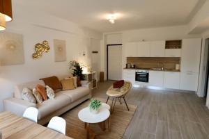 A kitchen or kitchenette at Valtellina Vacanze
