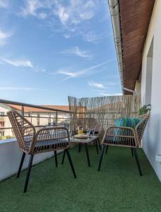 Balkón alebo terasa v ubytovaní Splendid T2 Piscine en été avec terrasse, Airbus et Aéroport