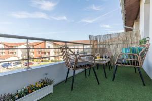 Balkón alebo terasa v ubytovaní Splendid T2 Piscine en été avec terrasse, Airbus et Aéroport