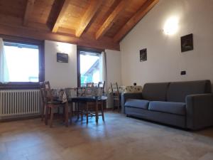 Posedenie v ubytovaní Appartamento Genziana + 22 fotografií