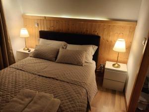 Letto o letti in una camera di Casa dos Conchos Sabugueiro Casa com 4 quartos