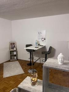 Fotografie z fotogalerie ubytování Zentral gelegenes Apartment - DSL, Küche, Balkon, Parkplatz v destinaci Lüdenscheid