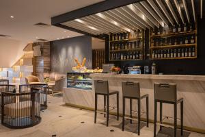 Minuman di Yangon Thanlwin Hotel