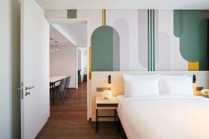 ibis Styles Ambassador Incheon Airport T2客房内的一张或多张床位