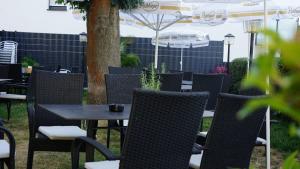 Aed väljaspool majutusasutust Gasthaus Schöne Aussicht