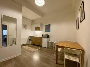 Kuchyň nebo kuchyňský kout v ubytování Flats Company - Karakoy Apartment