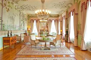 Uma área de estar em Valverde Sintra Palácio de Seteais - The Leading Hotels of the World