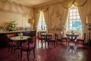 Uma área de estar em Valverde Sintra Palácio de Seteais - The Leading Hotels of the World