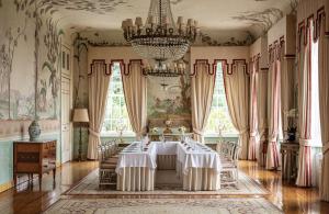 Cama ou camas em um quarto em Valverde Sintra Palácio de Seteais - The Leading Hotels of the World